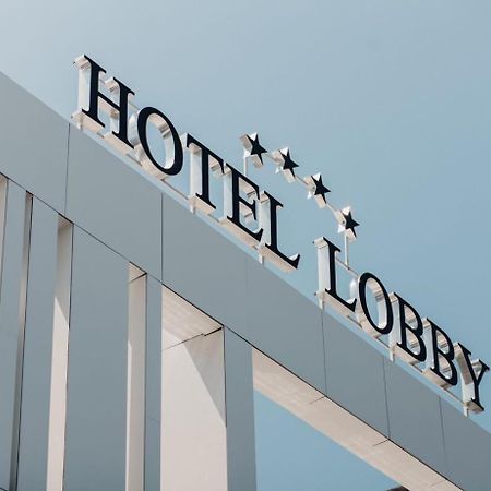Hotel Lobby Біхач Екстер'єр фото