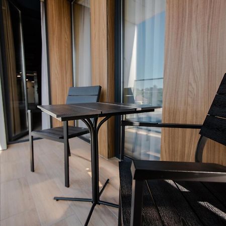 Hotel Lobby Біхач Екстер'єр фото