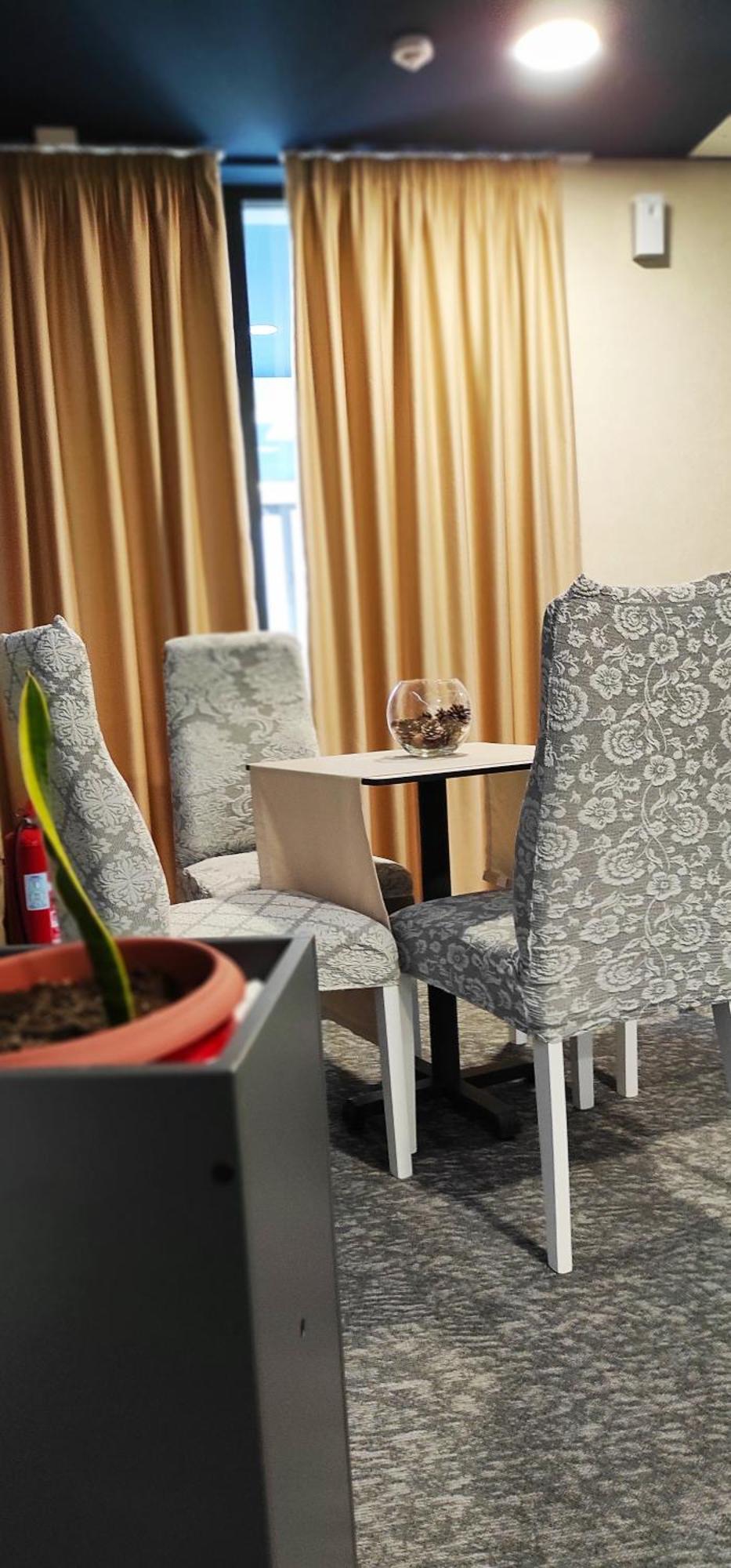 Hotel Lobby Біхач Екстер'єр фото